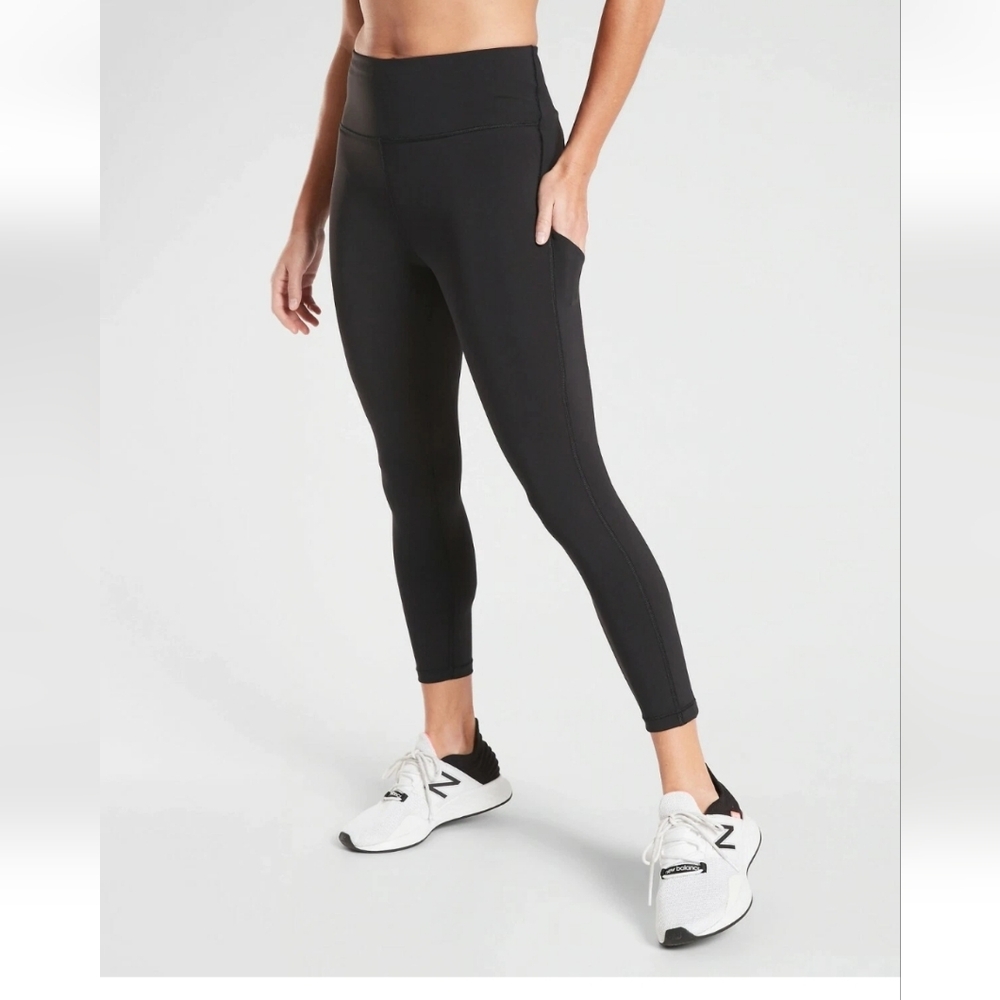 Athleta Ultimate Stash Pocket 7/8 Tights. Size M - Picture 3 of 14